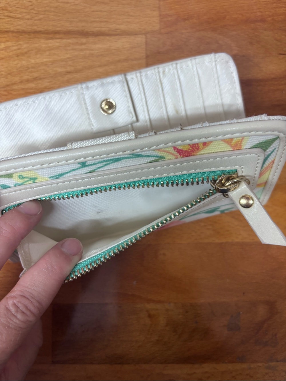 Spartina 449 Zip-around Wallet - Picture 7 of 7